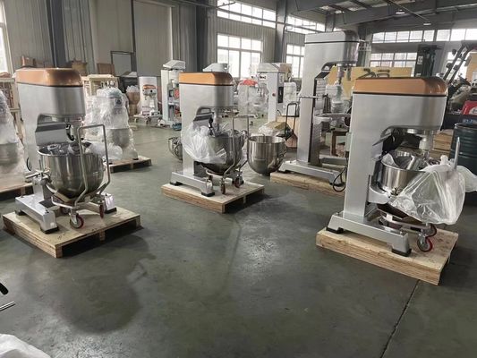 व्हिस्क बीटर और बाउल के साथ 60 लीटर बटहेवी ड्यूटी प्लैनेटरी मिक्सर फ्री स्टैंडिंग